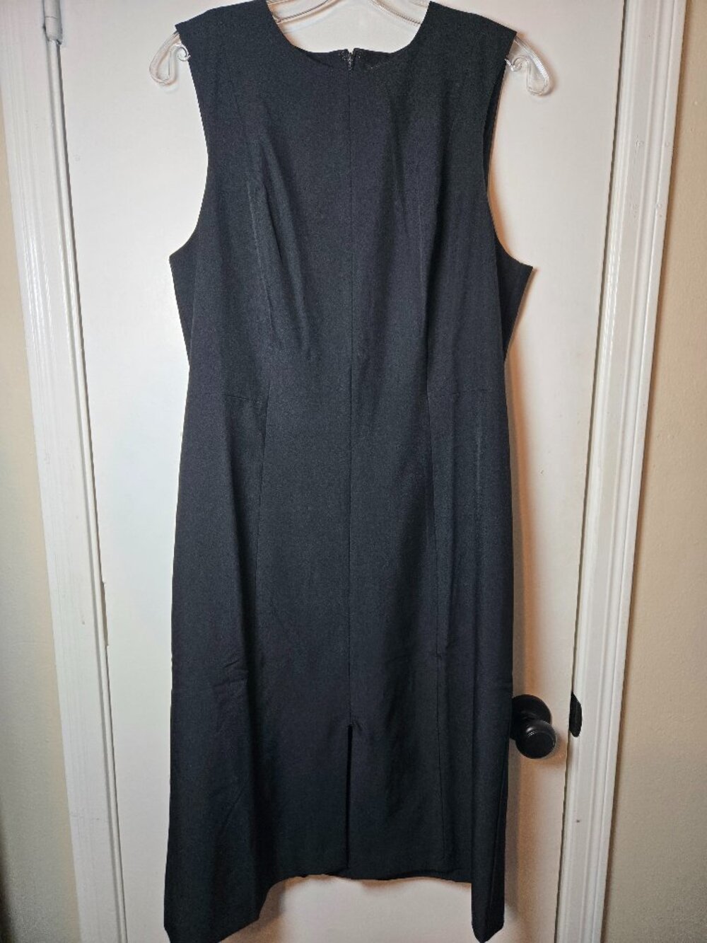 Banana Republic Black Sleeveless Sheath Dress Size 12